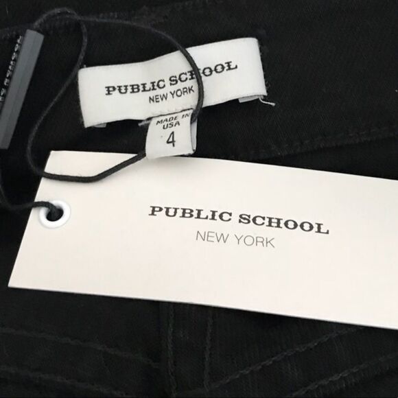 Public School Thana Two Tone Destroyed High rise 4 - Picture 5 of 6